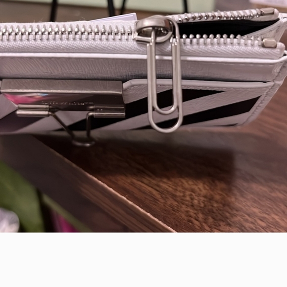 Off-White card wallet - Picture 8 of 11
